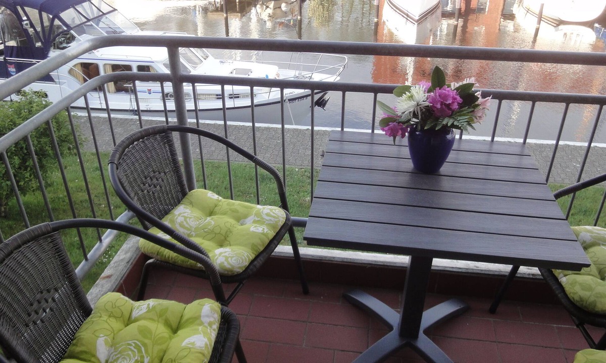 Ueckermuende Apartment | In the middle of the marina of the lagoon city Ueckermünde/Baltic Sea - apartment for 4-5 people