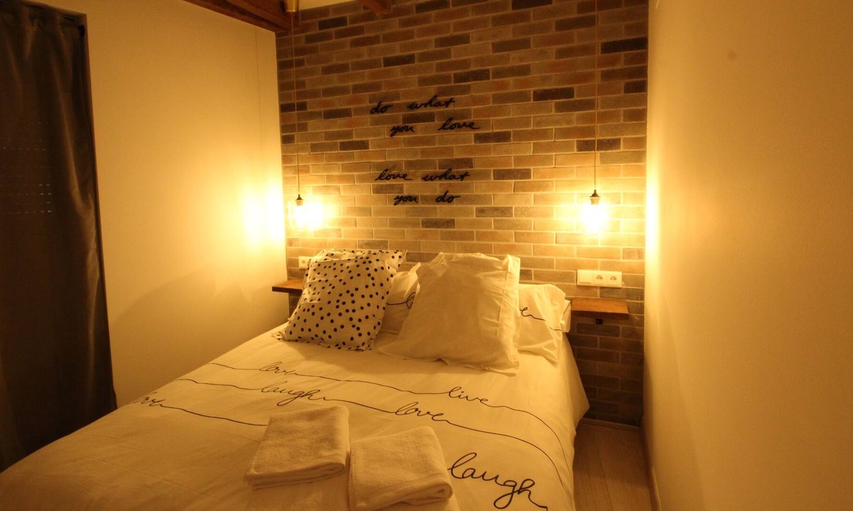 Casas del Abad Cottage | Jacuzzi in the room