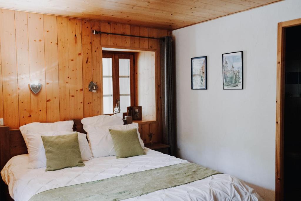 Seytroux House | Kern