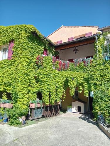 Courthezon Apartment | Kyaki