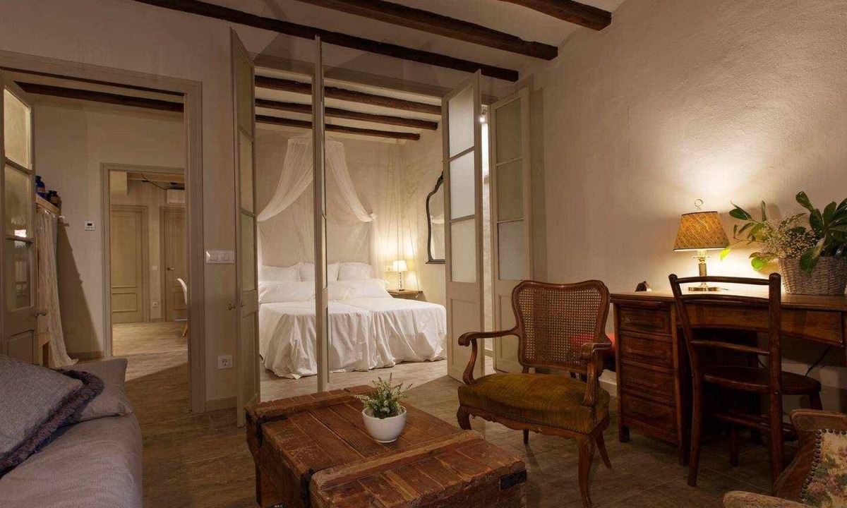Olot Apartment | L'Esparter apartment with indoor pool access