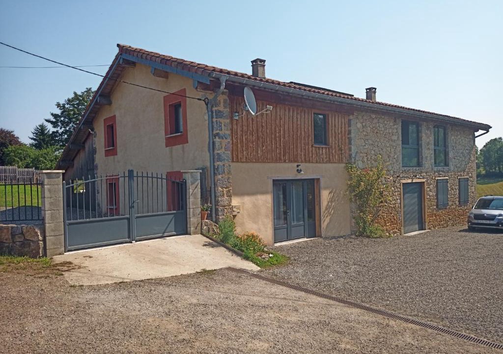 Rimont House | La pensée sauvage, accueil, partage et ressourcement à la ferme