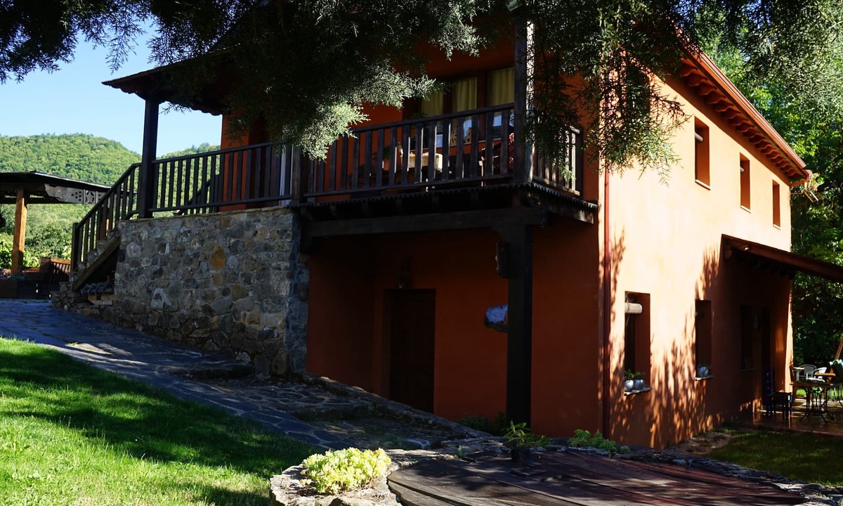 Las Medulas House | La Senda Tourist Hostel (Las Médulas)