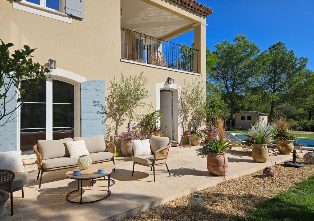Lambesc Bed & Breakfast | La Villa KEF