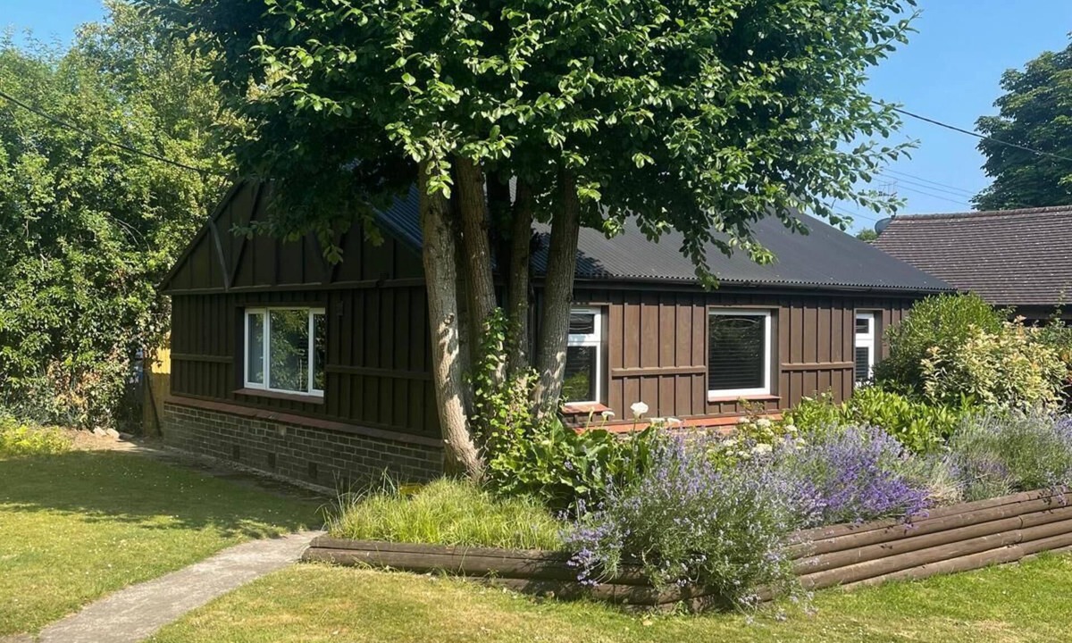 Worth Cottage | Lavender Lodge