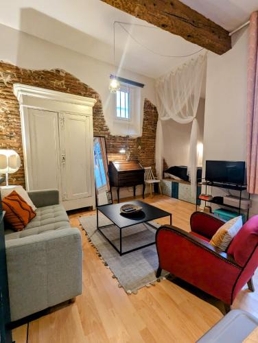 Saint-Etienne Apartment | "Le 18", Appartement Cocon, Hyper Centre Toulouse
