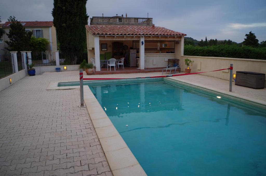 Saint-Chamas House | le clos des sources