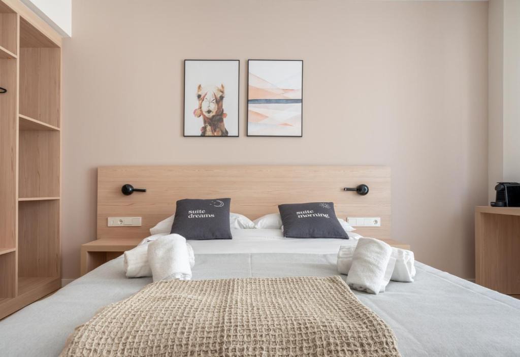 El Camp de l'Arpa del Clot Hotel | Limehome Barcelona Carrer de Besalú 82