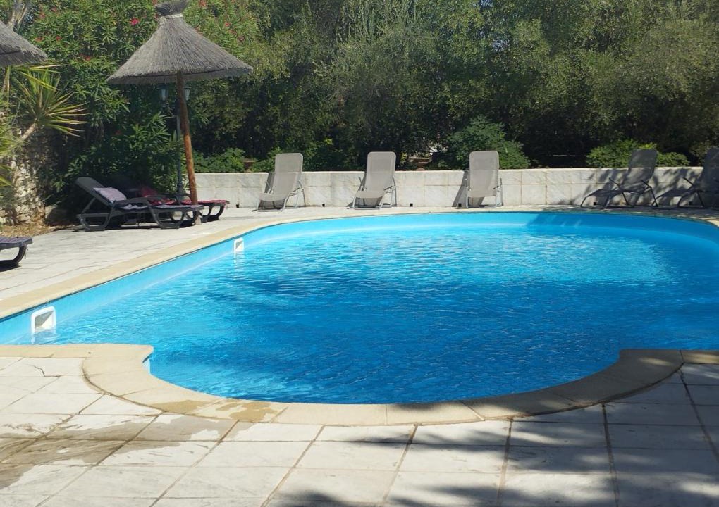 Saint-Genies-de-Malgoires Hotel | Logis Hotel Restaurant L'Esquielle