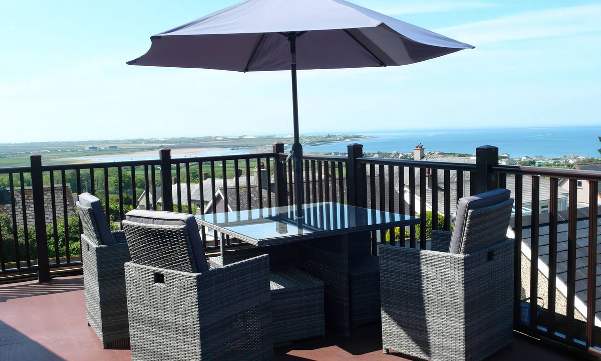 Llandanwg Cottage | Maesawel Studio