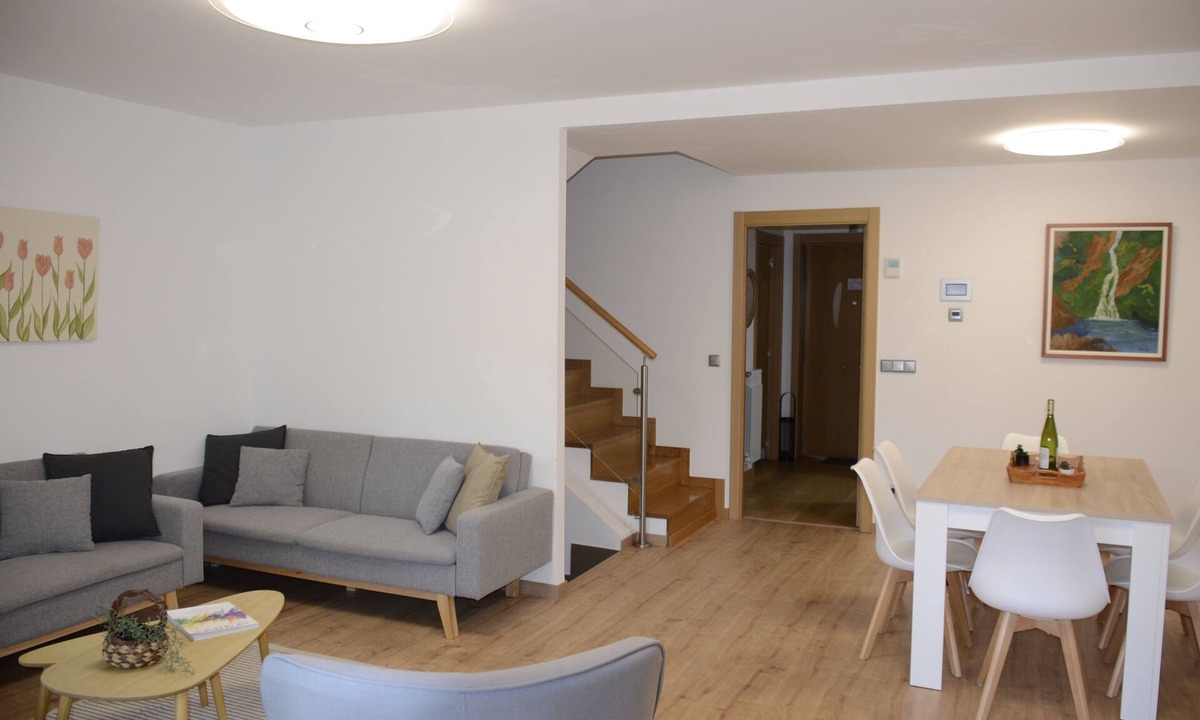 Irun House | Magnificent home for families and groups in Irun, close to the mountains and the beach