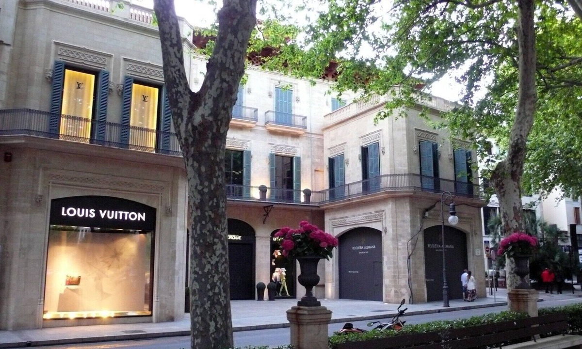 Sant Nicolau Apartment | Missoni House Luxurious apartment in the heart of Palma, Wifi, and A / C, heat, SKY