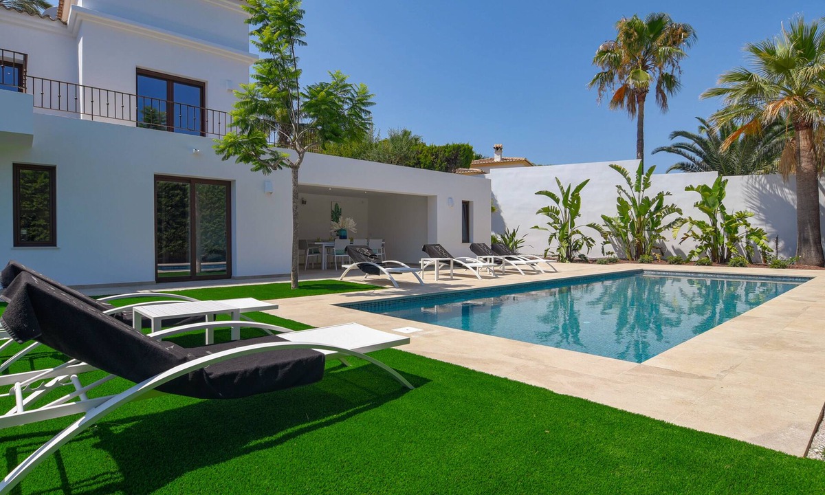 Moravit Villa | Modern and luxury villa in Moraira, Costa Blanca, Spain with heated pool for 6 persons