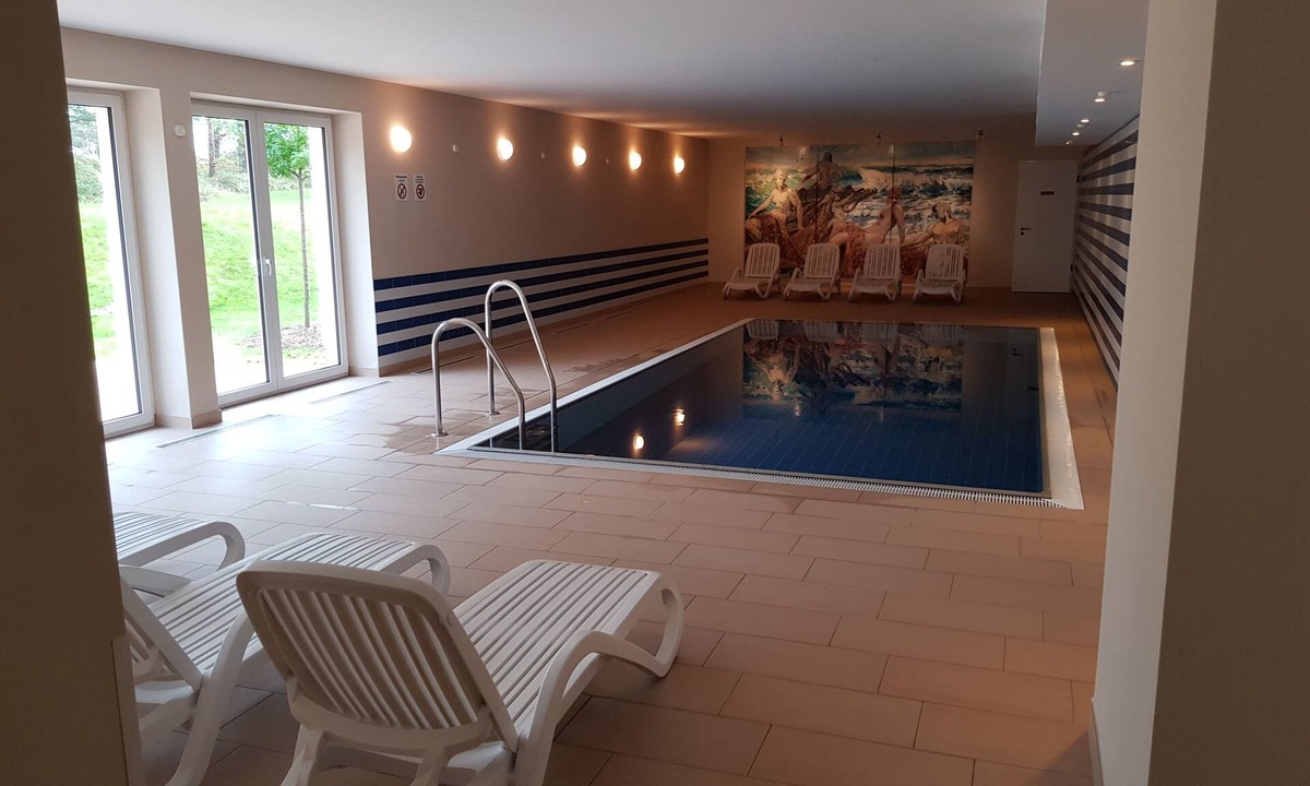 Ostseebad Baabe Apartment | Modern apartment in direct beach location/POOL/sauna/W-LAN, parking included