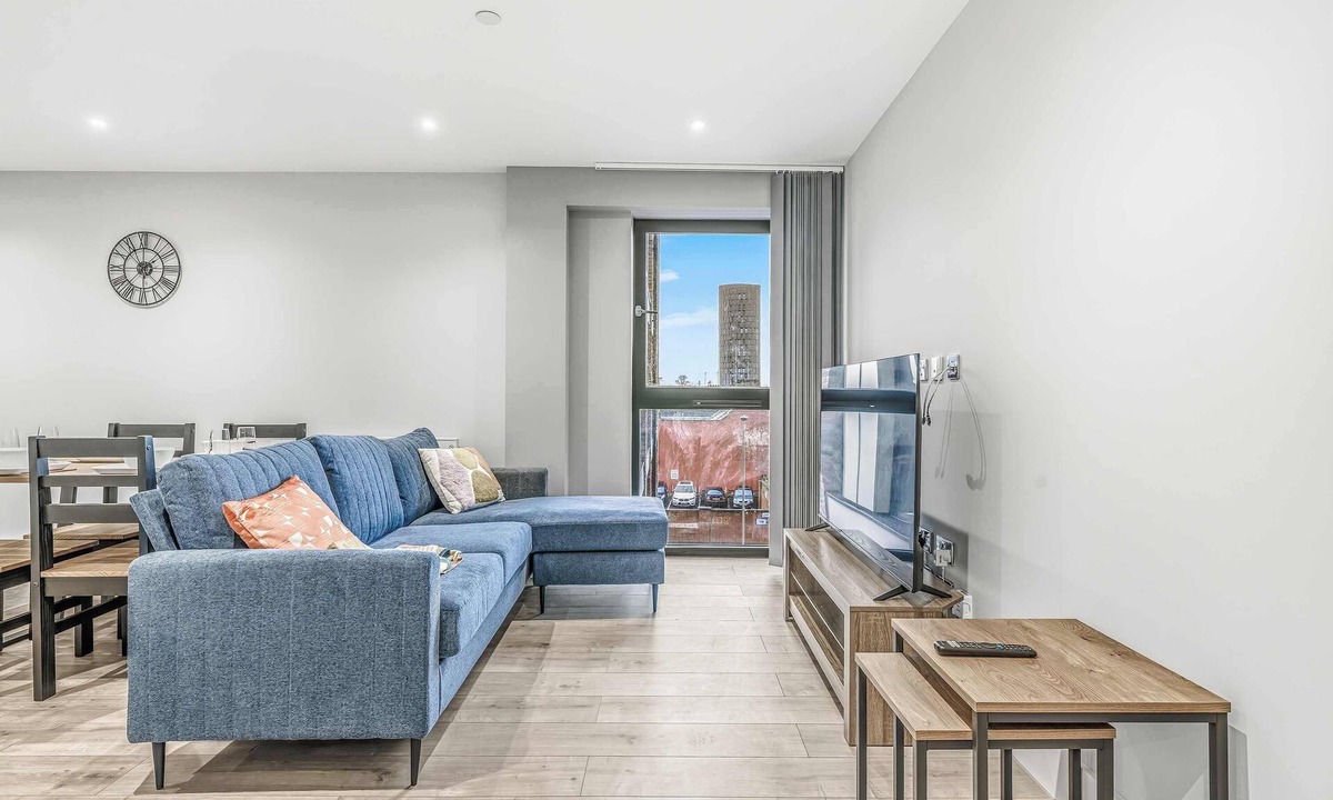 Oadby Apartment | Modern & Spacious Studio Apartment in Leicester