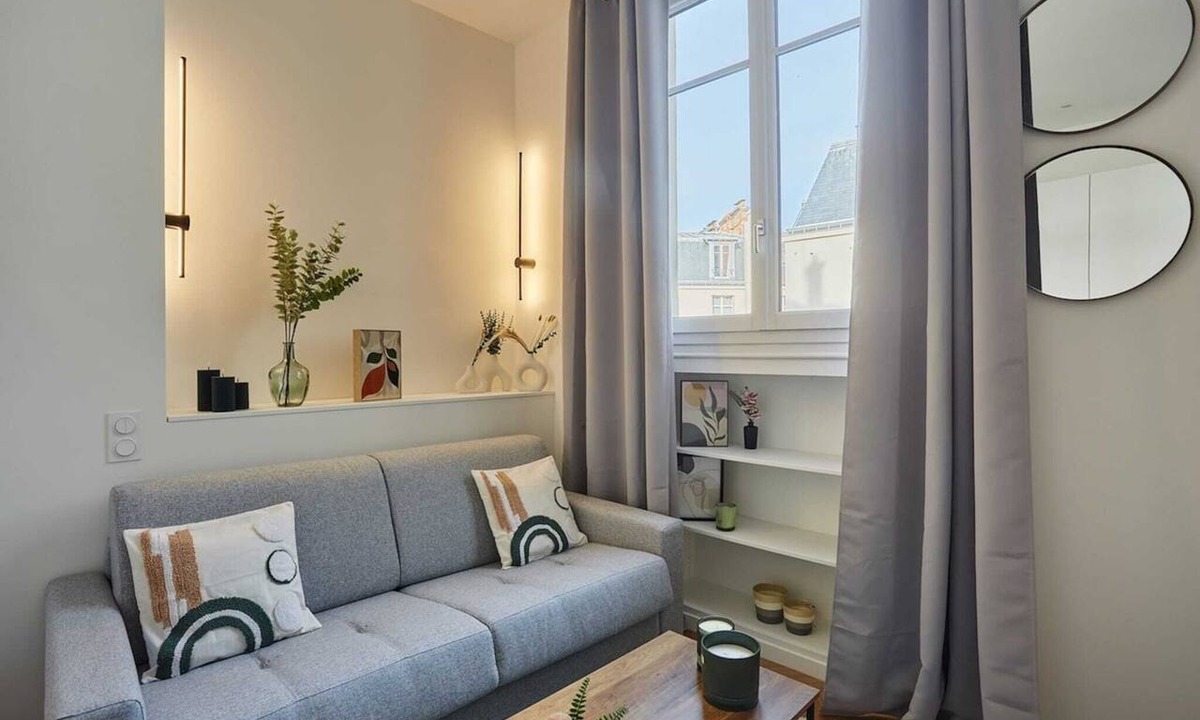 Quartier de la Plaine-de-Monceaux Apartment | Modern Studio Arc de Triomphe Monceau