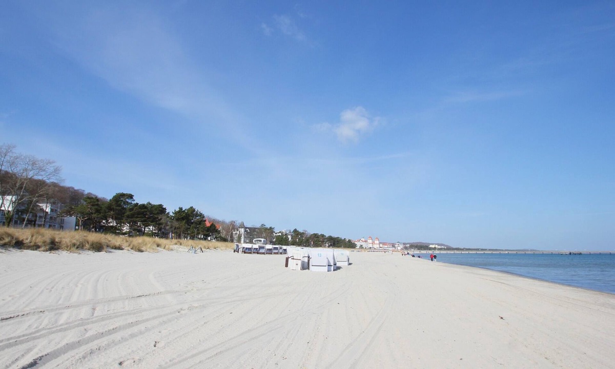 Prora Apartment | Modern vacation apartment close to the beach with terrace - Ostsee Resort Prora FeWo 05