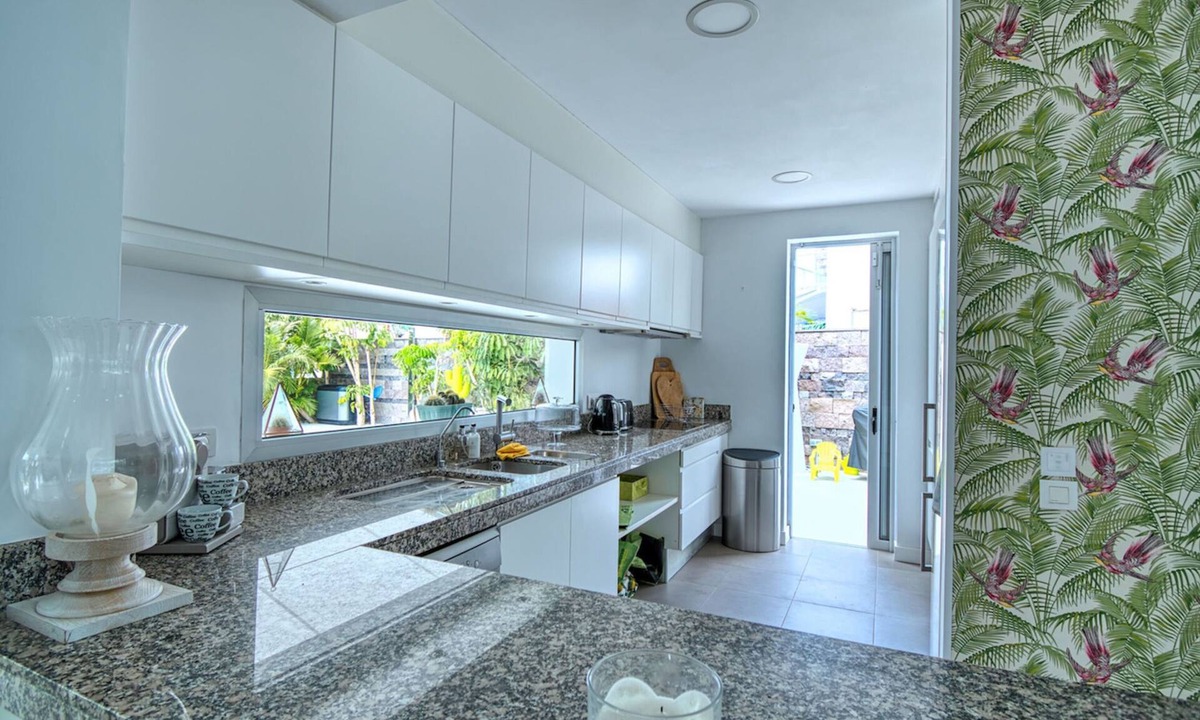 Costa Adeje Villa | Nice Villa 4 Bedrooms with Private Terrace, Wi-Fi and Air Conditioning