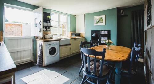 Chepstow Bed & Breakfast | No.8 Accommodation