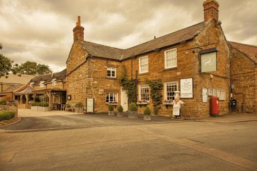 Lyddington Hotel | Old White Hart