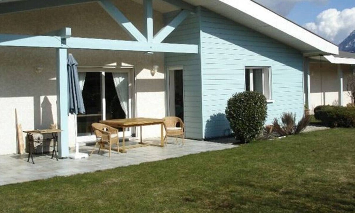 La Roche-sur-Foron Villa | ONE SIZE VILLA IN THE CENTER OF GENEVA CHAMONIX ANNECY