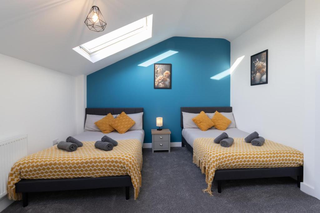 Gosport Apartment | Open Mind Property - 2 Beds & FREE Parking
