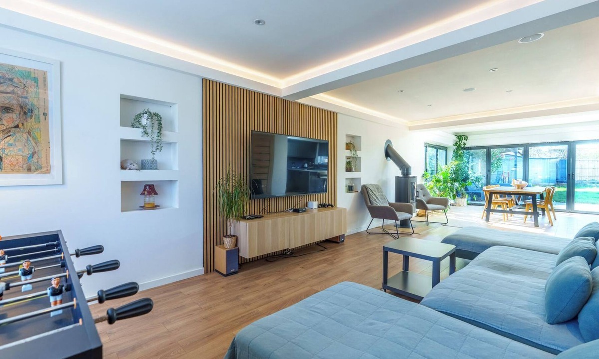 Totton House | Open Mind Property - Escape to the New Forest Edge