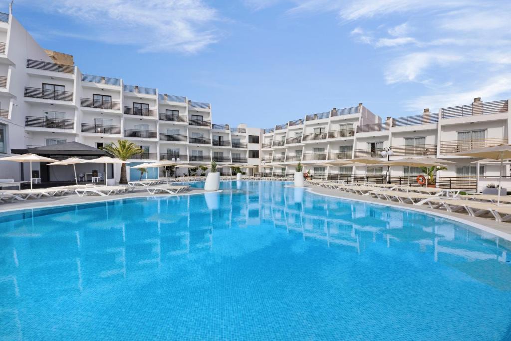 Torrenova Hotel | Palmanova Suites by TRH