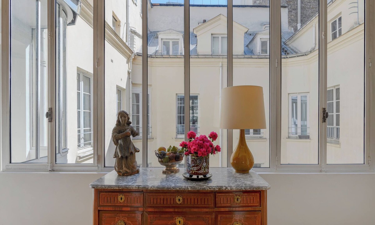 Chaussee-d'Antin Apartment | Paris Opera Prestige residence