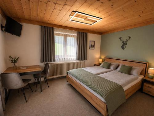 Pfarrwerfen House | Pension Sonneck