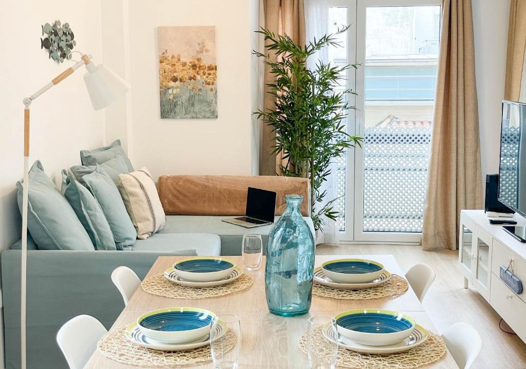 Alicante City Centre Apartment | Piso en primera línea con vistas al Castillo