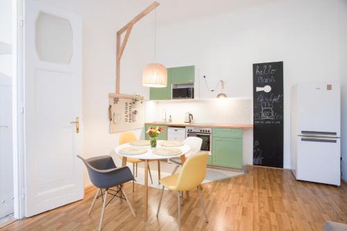 Lagymanyos Apartment | Plan A