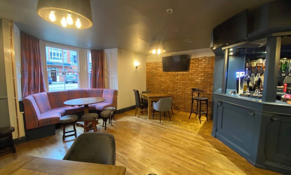 Bala Hotel | Plas Coch Hotel