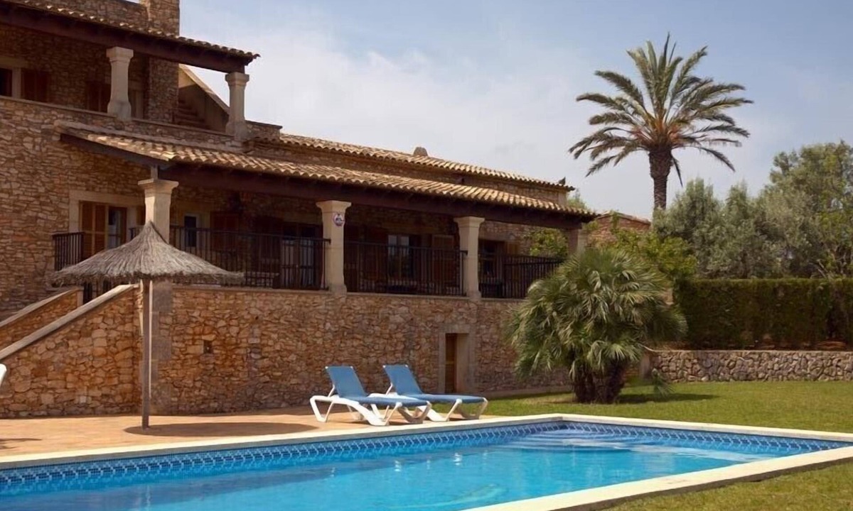 Felanitx Villa | Pretty and calm house, 1km away from the beach