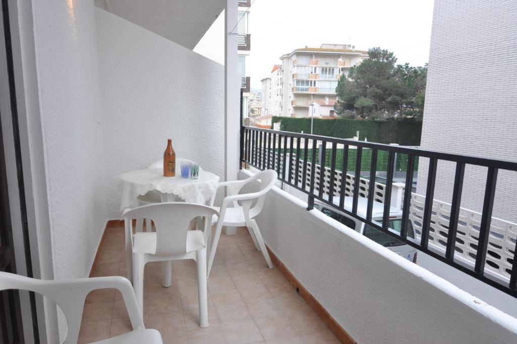 Santa Margarida Apartment | RNET - MTA Apartaments A2
