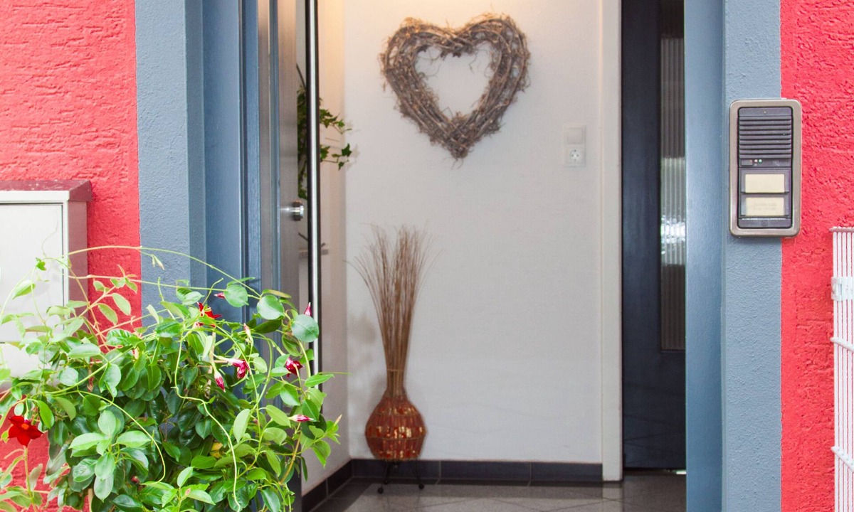 Rust House | Romantica, Rust