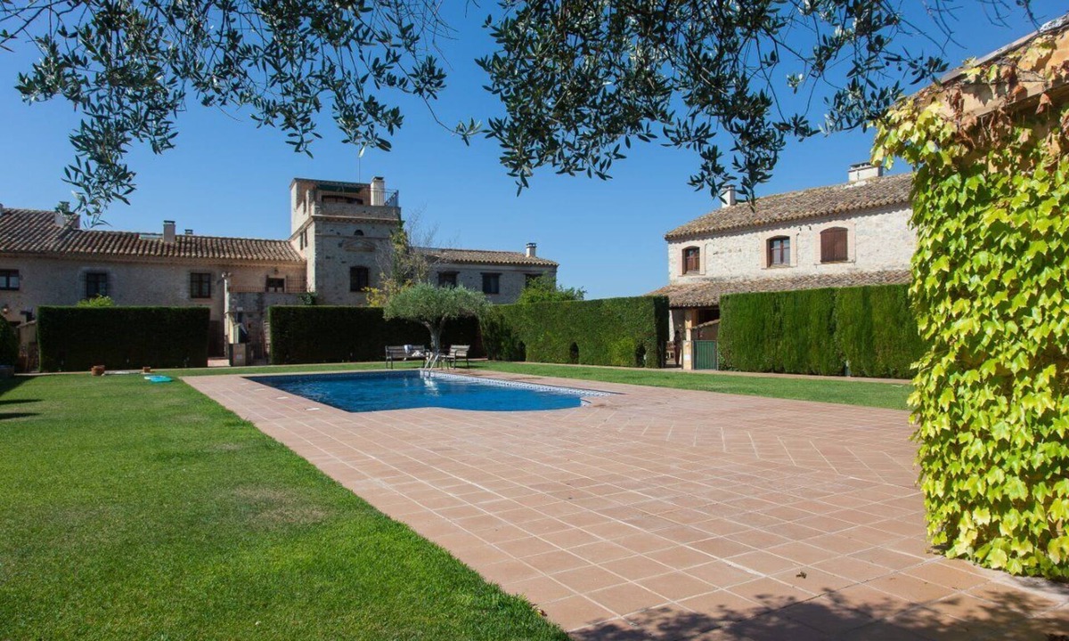 Torroella de Fluvia House | Rural house in Mas Armadà