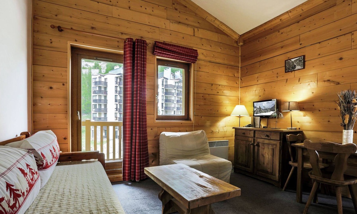 Val-d'Isere Apartment | Savoyards and rustic apartment in the heart of Val d'Isère