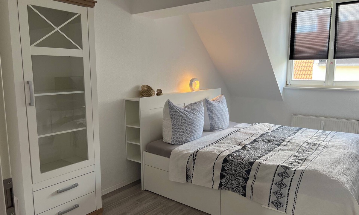 Magdeburg Apartment | Schöne Dachgeschosswohnung im Gastroviertel an der Elbe