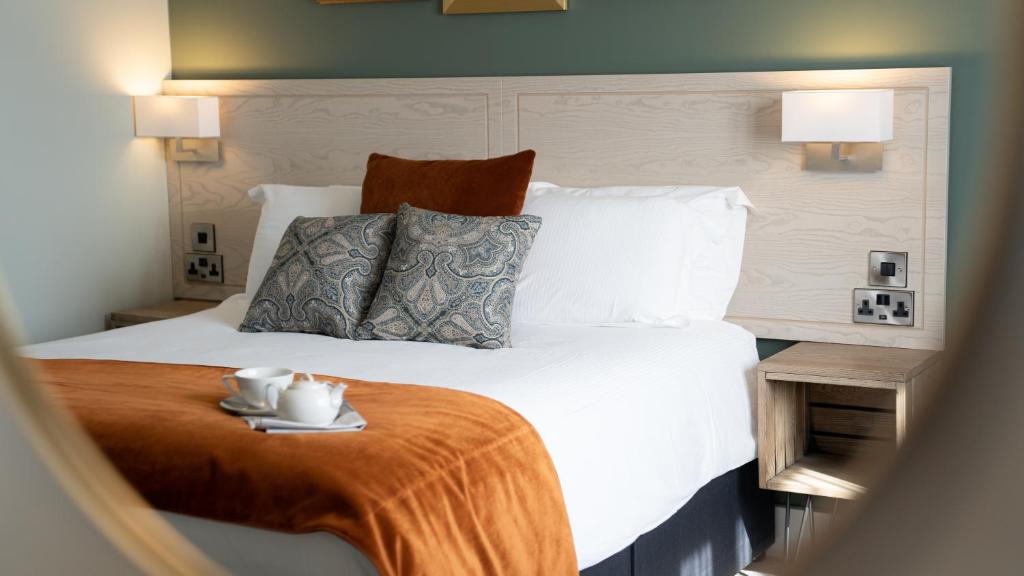 Cosford Hotel | Spread Eagle, Gailey by Marston's Inns