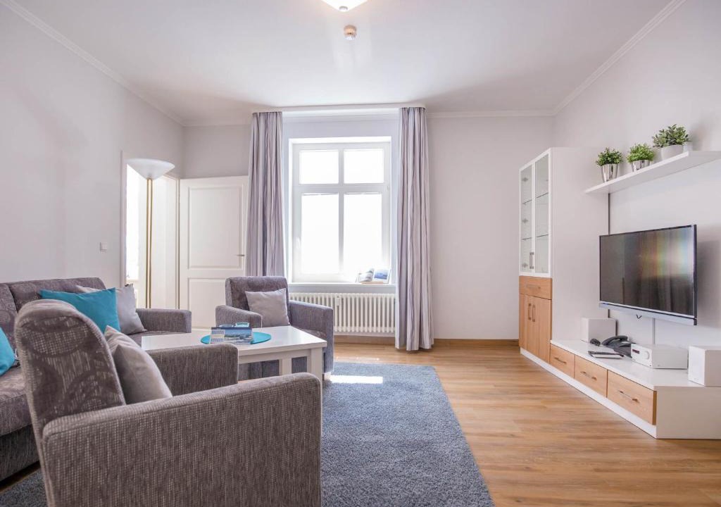 Binz Apartment | Strandvillen Binz - Ferienwohnung mit Meerblick und 1 Schlafzimmer SV-709