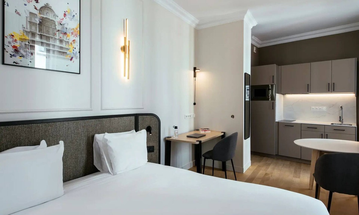 Chaussee-d'Antin Apartment | Studio for 2 People - Large