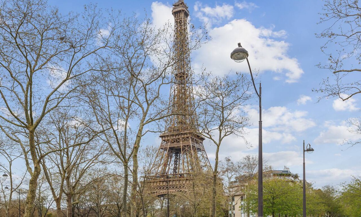 7th Arrondissement Apartment | Studio St Dominique - Invalides - B'Your Home