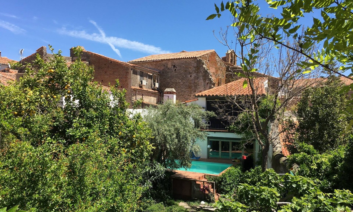 Trujillo Apartment | Studio with Garden View - Hotel El Baciyelmo