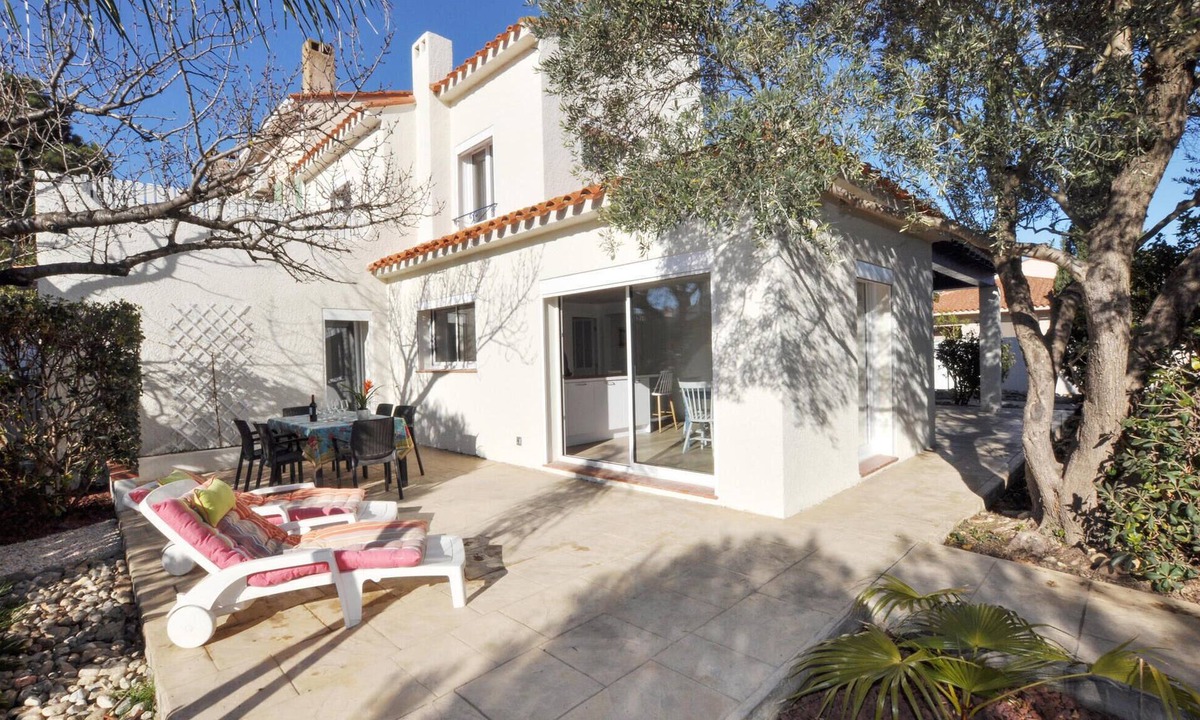 Canet-en-Roussillon House | Stunning home in Canet Plage with WiFi
