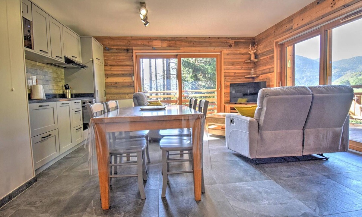 Montriond Apartment | Stunning New Apartment in Morzine, 62m², 6 Guests, 3 Rooms, Close to Center