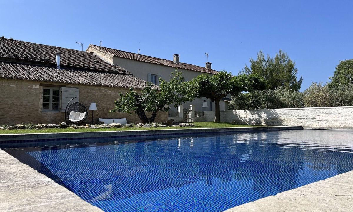 Saint-Etienne-du-Gres Other | Sublime mas provençal of character revovated with a large pool