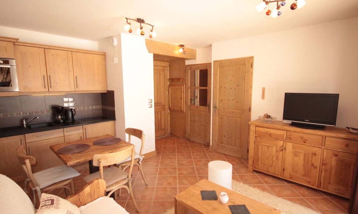Bisanne 1500 Apartment | Superb new 2-room with pool, covered parking and Wi-Fi