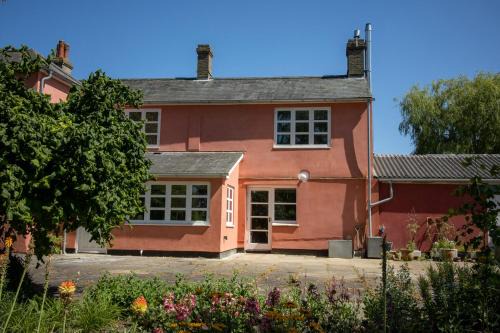 East Hatley House | The Manor Dairy