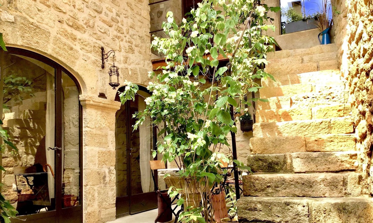 Ansouis House | Un Patio en Luberon